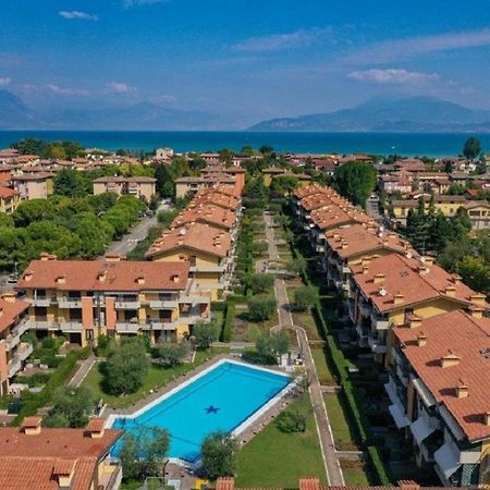 Apartament Discovery Flat With Pool & Bikes Sirmione Zewnętrze zdjęcie