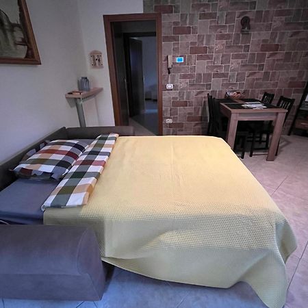 Apartament Discovery Flat With Pool & Bikes Sirmione Zewnętrze zdjęcie