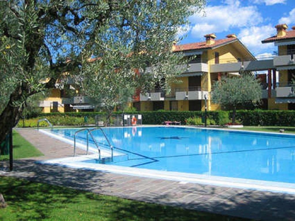 Apartament Discovery Flat With Pool & Bikes Sirmione Zewnętrze zdjęcie