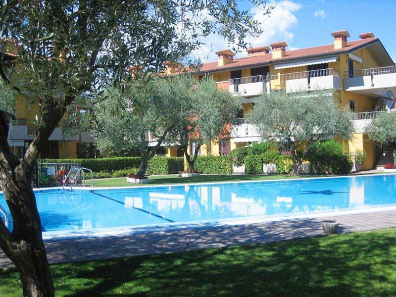 Apartament Discovery Flat With Pool & Bikes Sirmione Zewnętrze zdjęcie